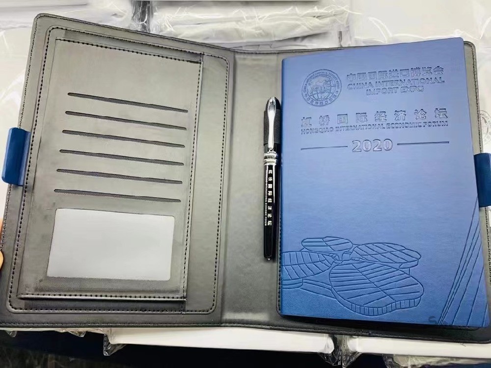 探討皮質(zhì)記事本的魅力：為什么它成為時(shí)尚達(dá)人的必備品？